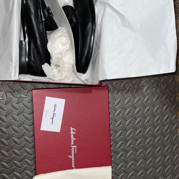 Salvatore Ferragamo David US Mens 9 EE Nero Calf New in Box